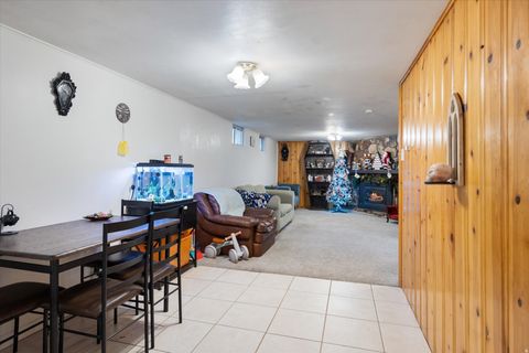 Tiny photo for 420 E 600 S, Payson, UT 84651 (MLS # 2126133)