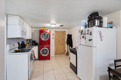 Tiny photo for 420 E 600 S, Payson, UT 84651 (MLS # 2126133)