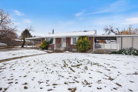 Tiny photo for 420 E 600 S, Payson, UT 84651 (MLS # 2126133)