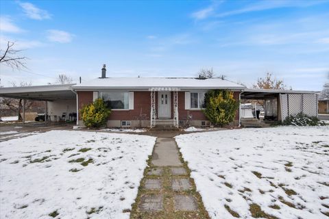 Tiny photo for 420 E 600 S, Payson, UT 84651 (MLS # 2126133)