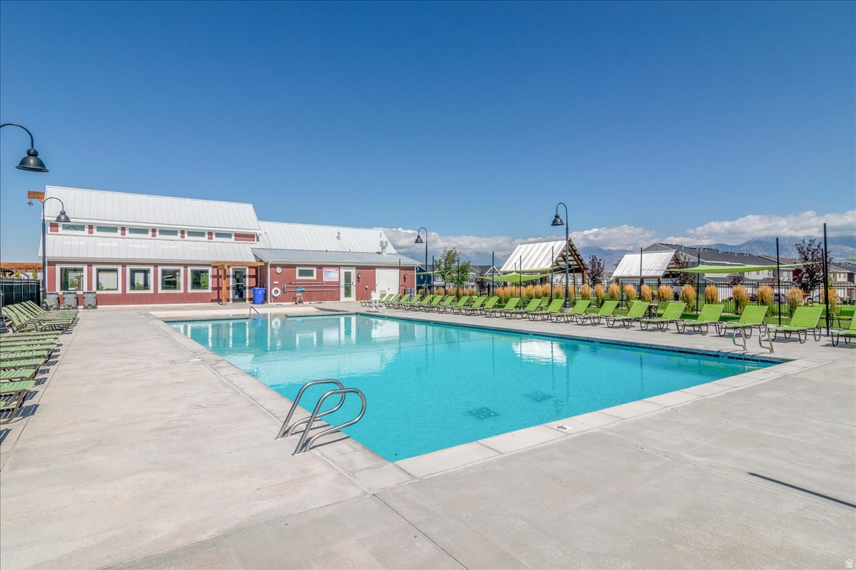 LEGACY FARMS - Residential