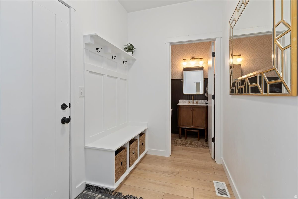 LEGACY FARMS - Residential