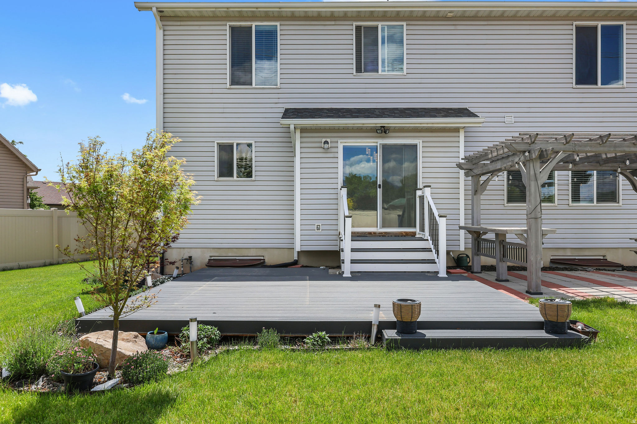 COLES CROSSING - Residential