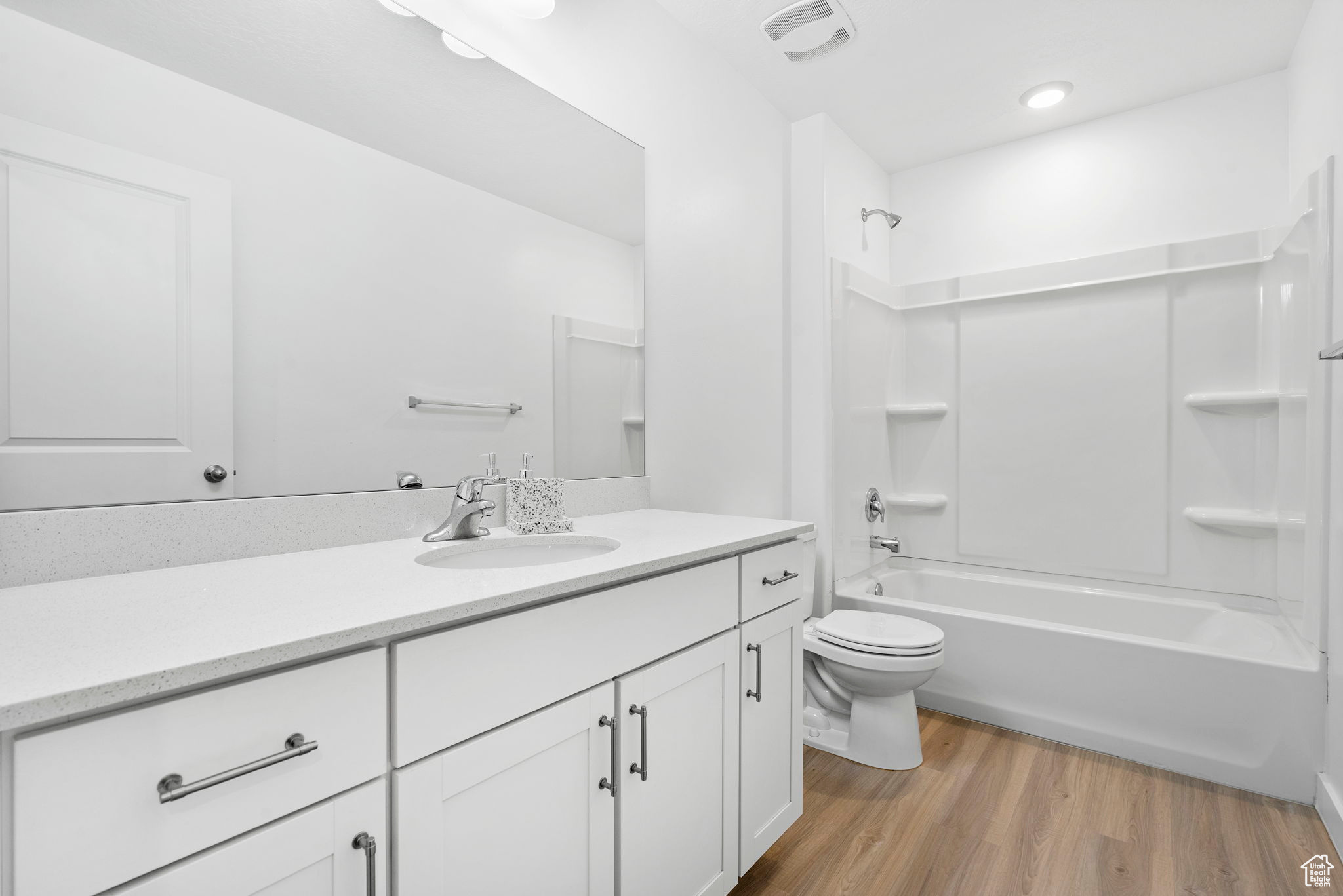2626 N Airmen Ave, Layton, Utah image 14