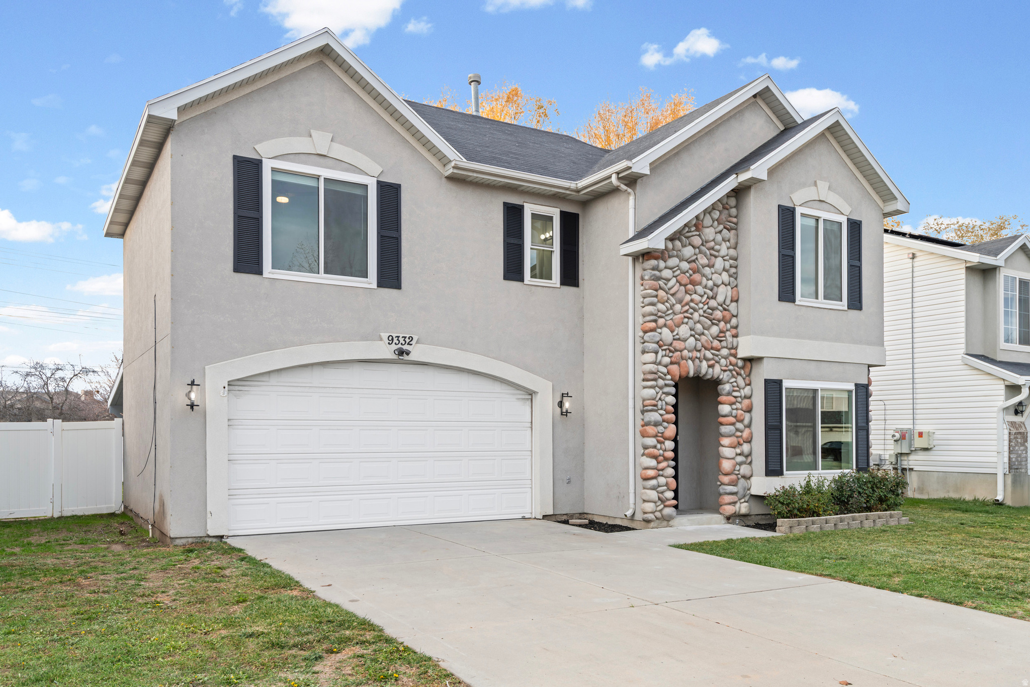 RIVERSIDE ESTATES - Residential