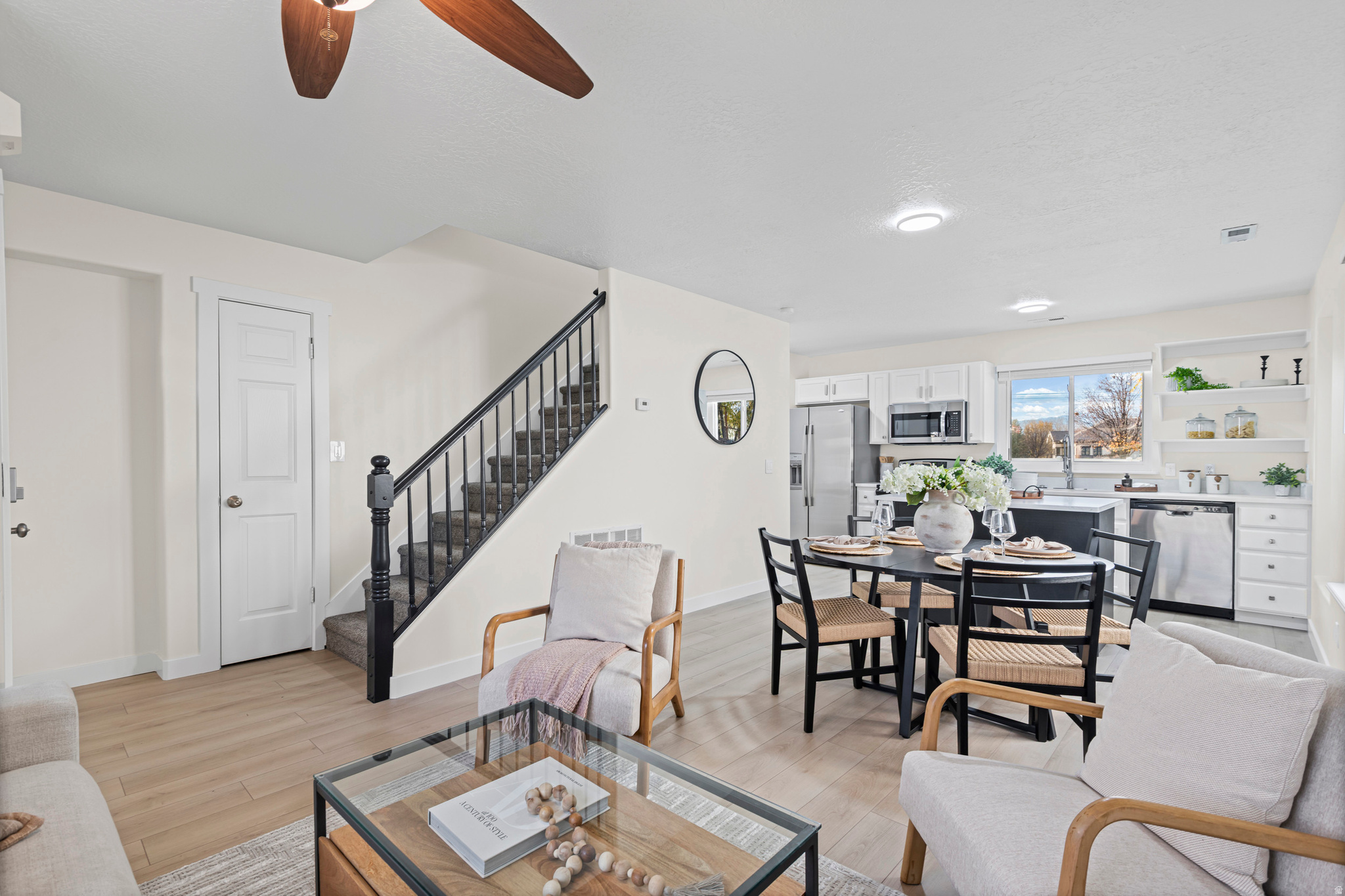 RIVERSIDE ESTATES - Residential