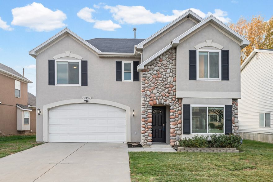 LIVE NEXT TO ONE OF SALT LAKE COUNTY'S FINEST LINKS COURSE!  This thoughtfully updated two-story home in the heart of Sandy features recent improvements including new flooring, fresh carpet, paint, and modern window coverings!  With a modern yet contemporary feel throughout, the main level features a bright, open layout anchored by a refreshed kitchen with white cabinetry and a contrasting dark island. The PRIMARY SUITE is large, with a bathtub that receives a MASSIVE amount of sunlight throughout the day.  The large windows in every other room offer WONDERFUL views of the Wasatch Range & the Oquirrh Mountains  depending on which side of the home you are on!  The fully fenced yard offers space for privacy and safety for children or paws.  Other than the aforementioned Gold Course, the Jordan River Parkway trails and a neighborhood parks are just minutes away, as well as I-15 and vast shopping and dining options.