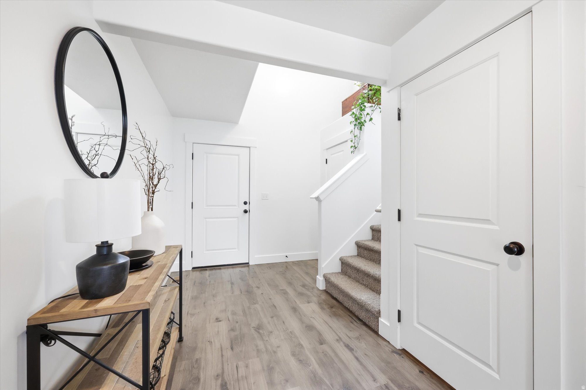 1715 S SAWTOOTH BLVD