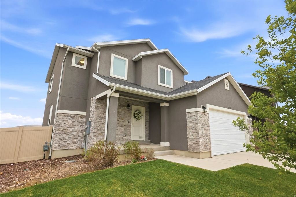 Photo of 1715 S SAWTOOTH BLVD, Santaquin, UT 84655 (MLS # 2151657)