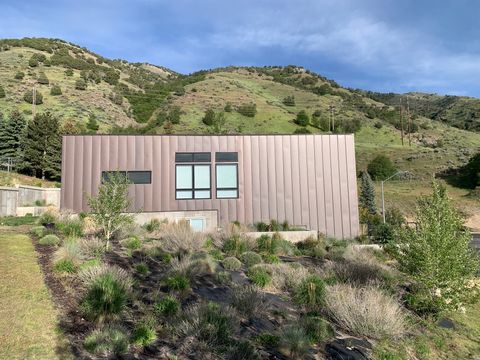 Tiny photo for 1789 MOUNT LOGAN DR, Logan, UT 84321 (MLS # 2165281)