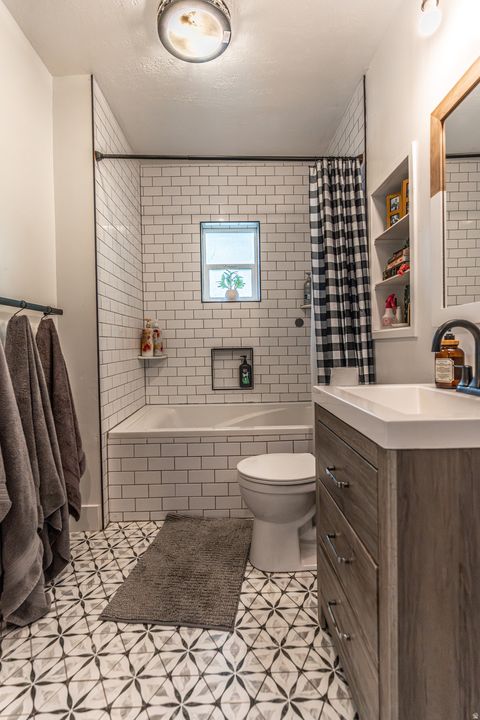 Tiny photo for 409 S 400 E, Springville, UT 84663 (MLS # 2153133)