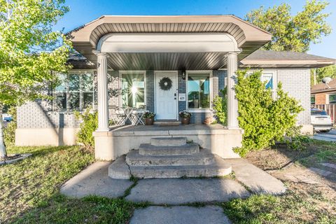 Photo of 409 S 400 E, Springville, UT 84663 (MLS # 2153133)