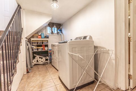 Tiny photo for 409 S 400 E, Springville, UT 84663 (MLS # 2153133)