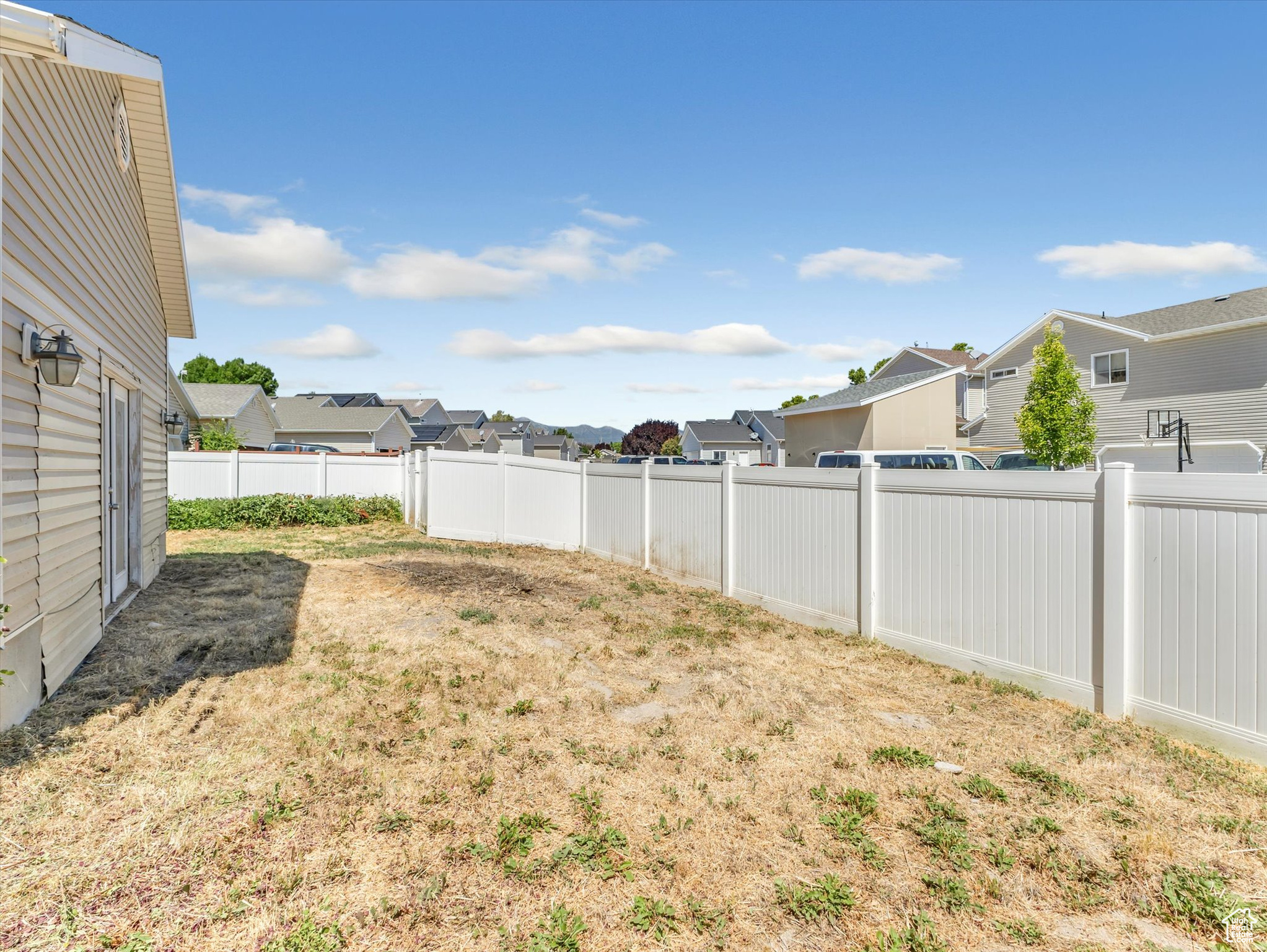 THREE CROSSING - Residential