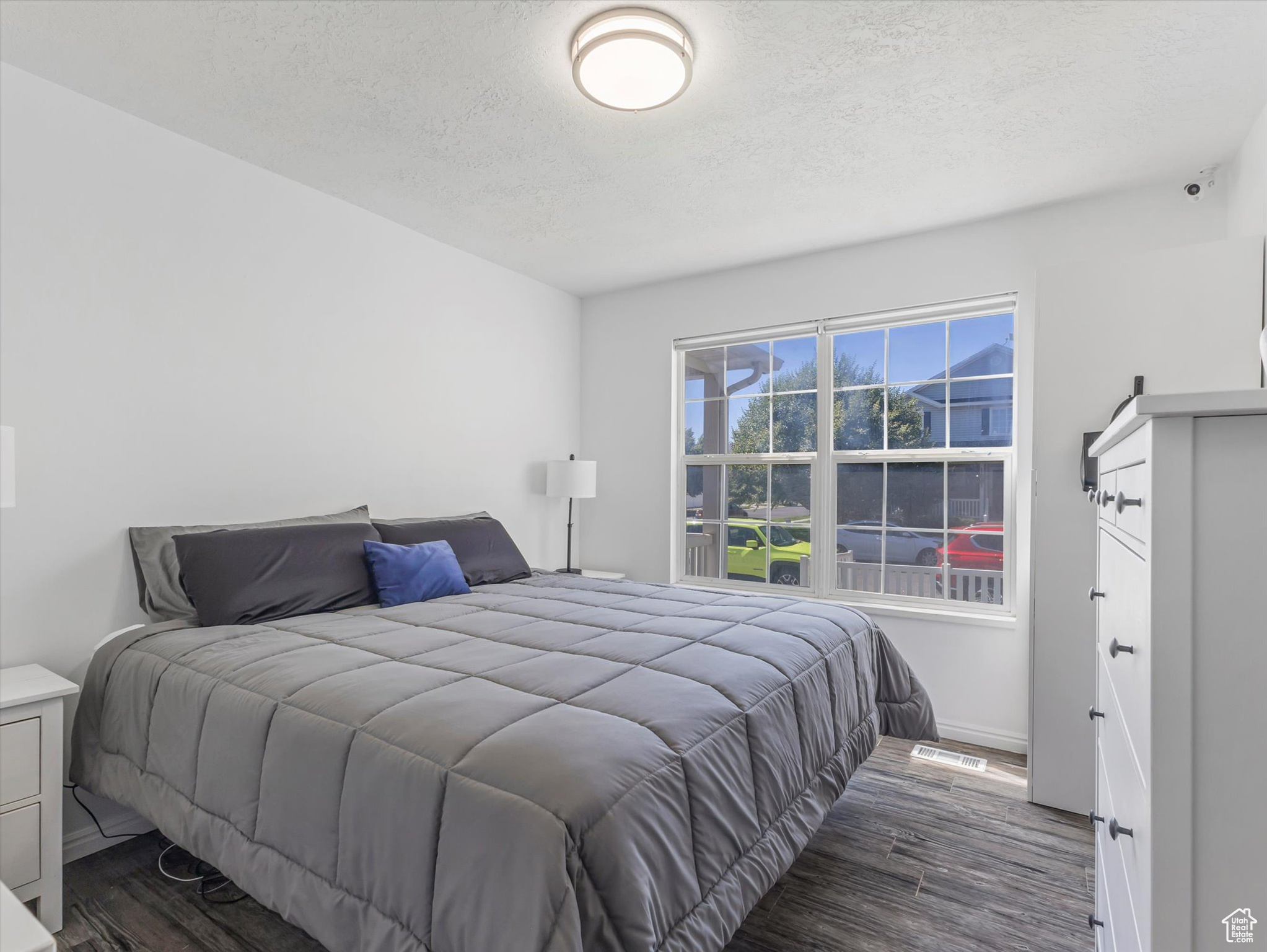 THREE CROSSING - Residential