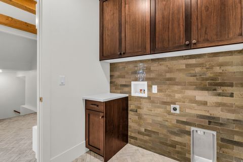 Tiny photo for 1292 S 1220 E, Salem, UT 84653 (MLS # 2140383)