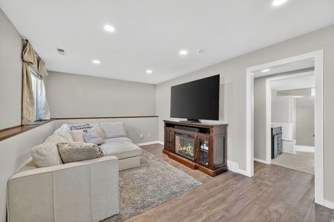 Tiny photo for 634 N 1300 W, Clinton, UT 84015 (MLS # 2150016)