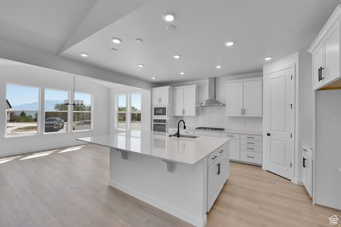 Photo of 144 E HERON HILLS AVE #805, Saratoga Springs, UT 84045 (MLS # 2119962) Photo of 144 E HERON HILLS AVE #805, Saratoga Springs, UT 84045 (MLS # 2119962)