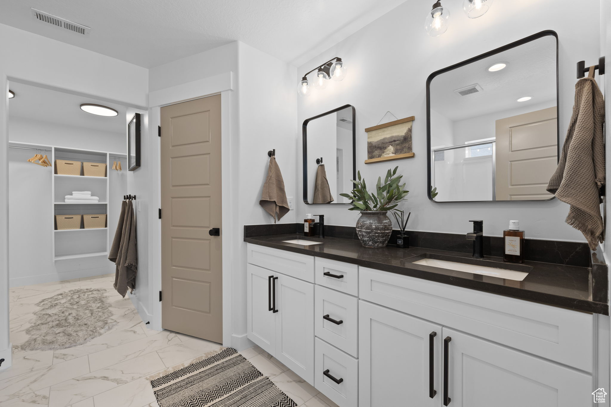 INDEPENDENCE VILLAGE - Residential