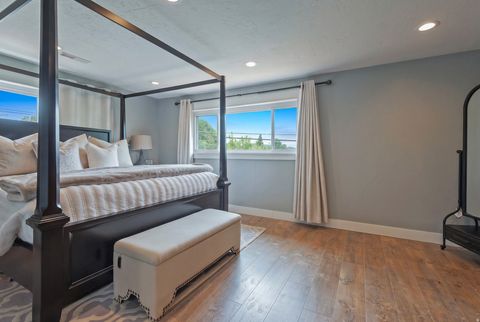 Tiny photo for 360 W 200 N, Midway, UT 84049 (MLS # 2158990)