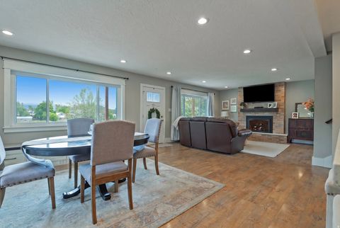 Tiny photo for 360 W 200 N, Midway, UT 84049 (MLS # 2158990)