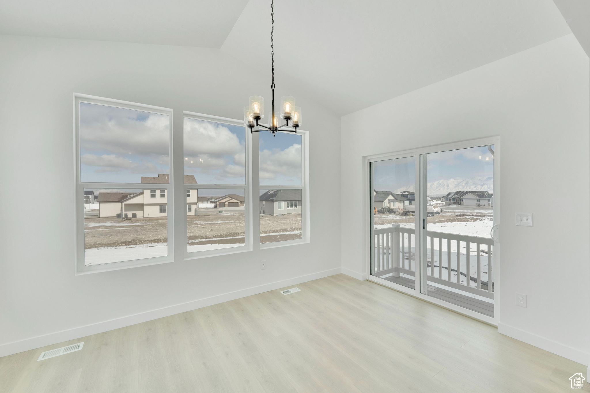 WELLS CROSSING - Residential