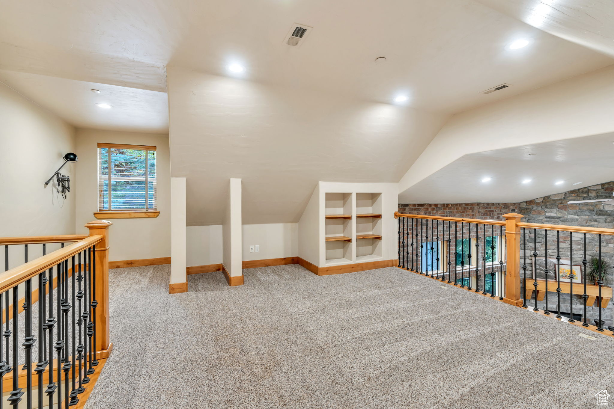 SUNCREST - Residential