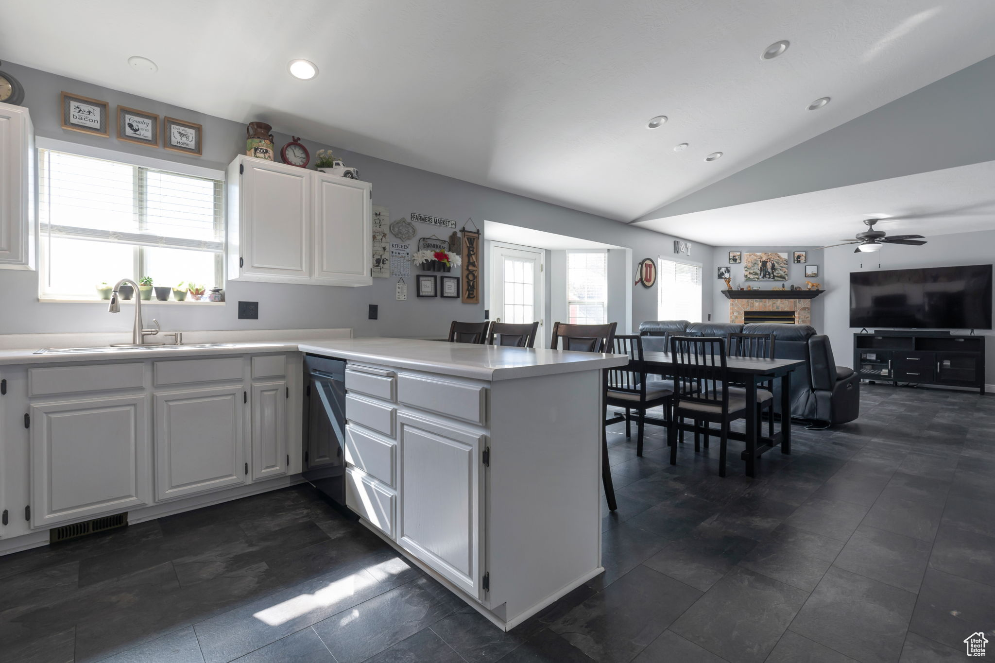 SHERWOOD MANOR - Residential