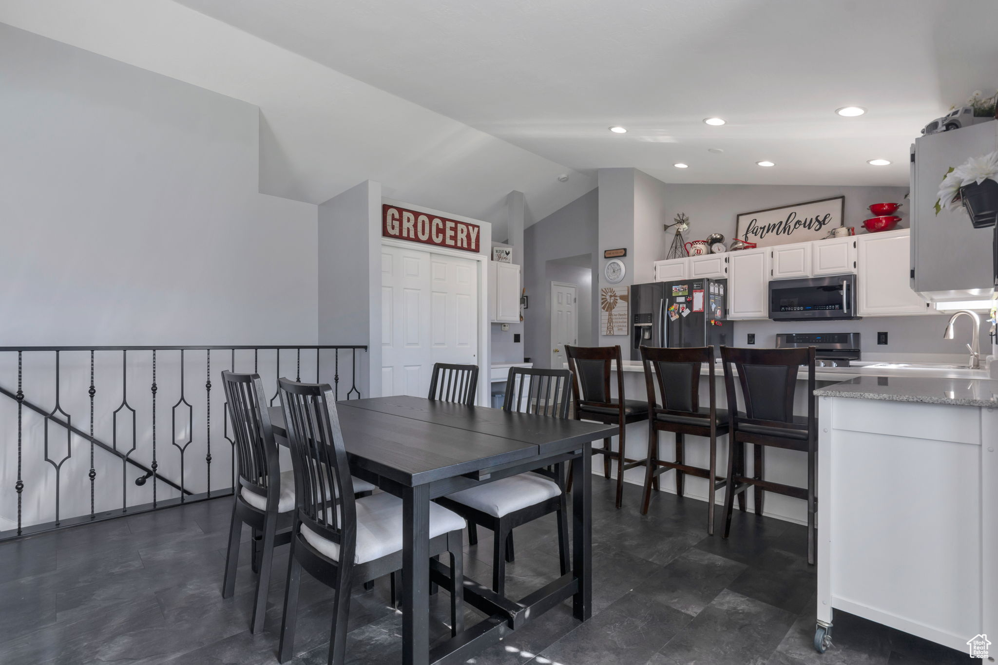 SHERWOOD MANOR - Residential