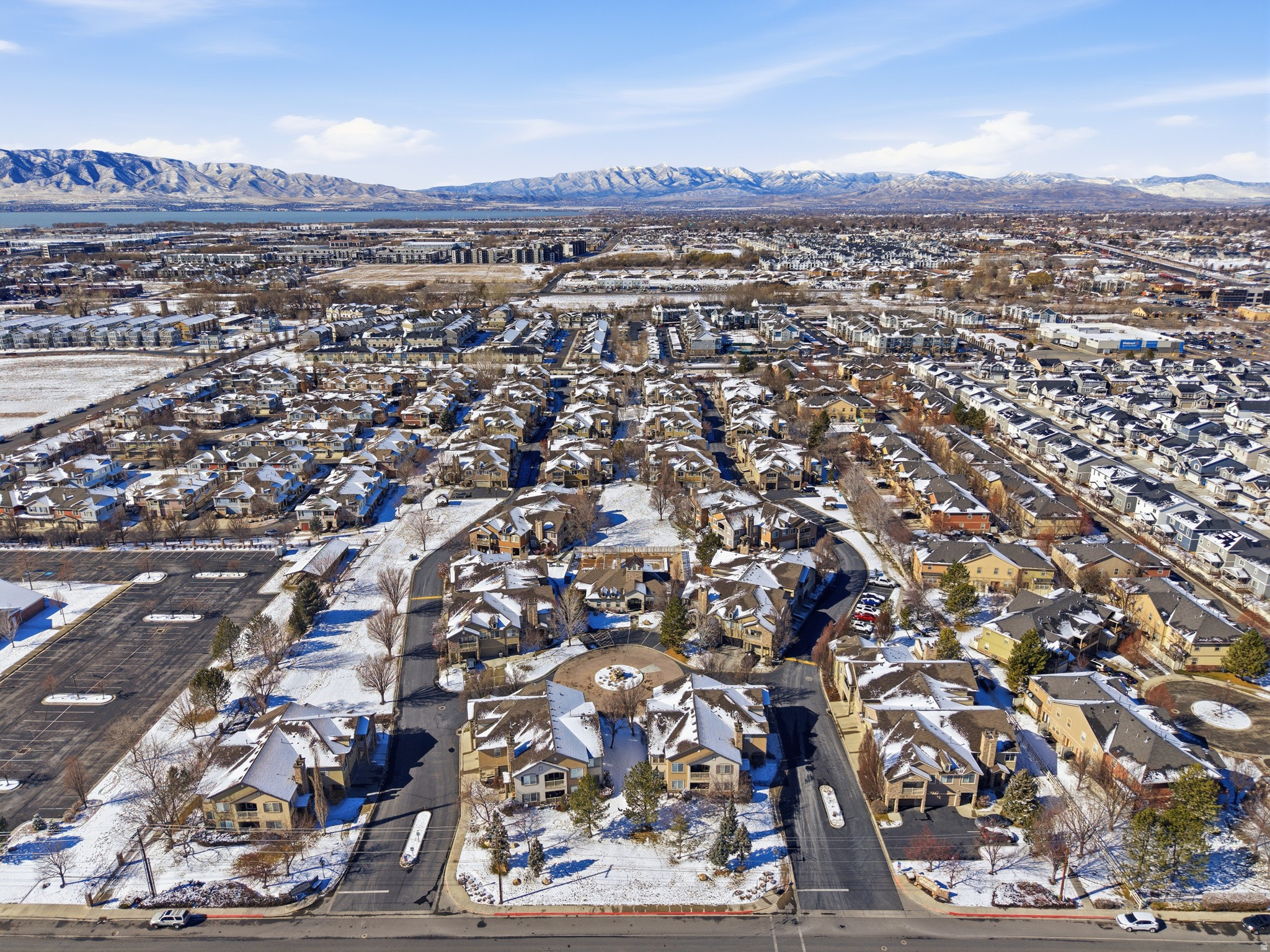 PEMBERLEY - Residential