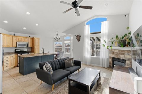 Tiny photo for 71 W STAUFFER LN, Murray, UT 84107 (MLS # 2134886)