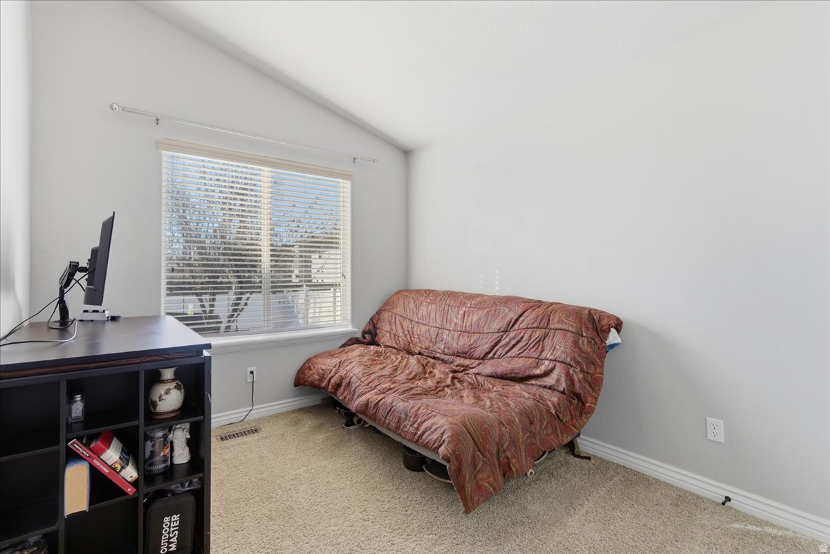 STAUFFER LANE - Residential