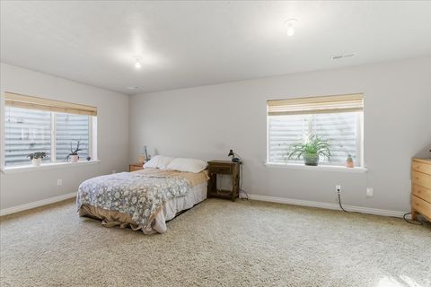 Tiny photo for 71 W STAUFFER LN, Murray, UT 84107 (MLS # 2134886)