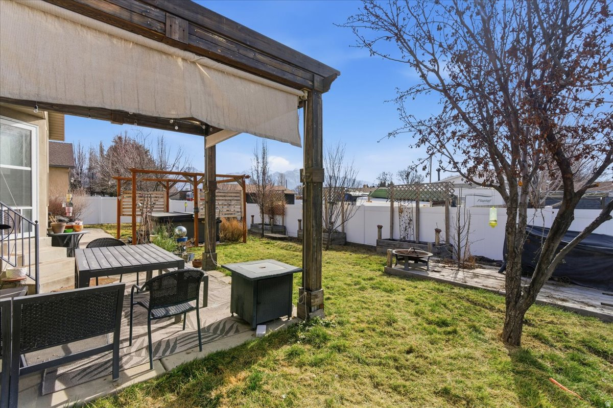 STAUFFER LANE - Residential