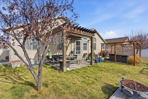 Tiny photo for 71 W STAUFFER LN, Murray, UT 84107 (MLS # 2134886)