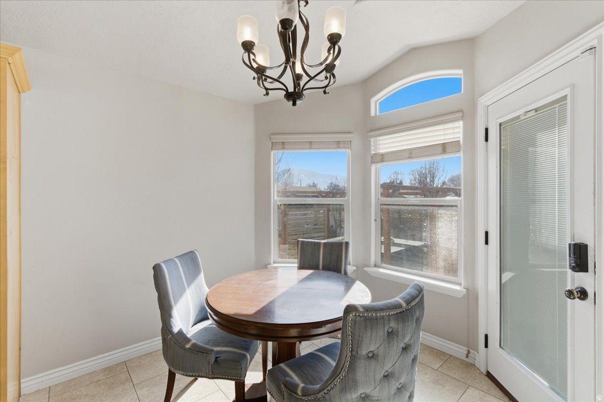 STAUFFER LANE - Residential