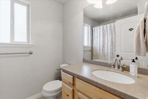 Tiny photo for 71 W STAUFFER LN, Murray, UT 84107 (MLS # 2134886)