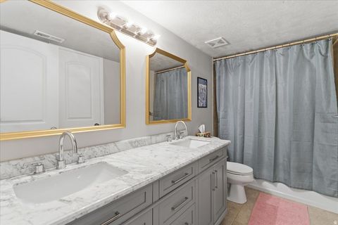 Tiny photo for 71 W STAUFFER LN, Murray, UT 84107 (MLS # 2134886)