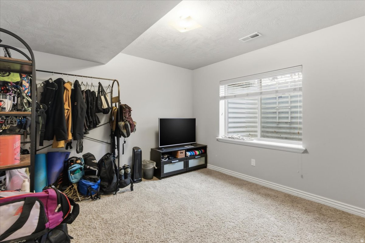 STAUFFER LANE - Residential