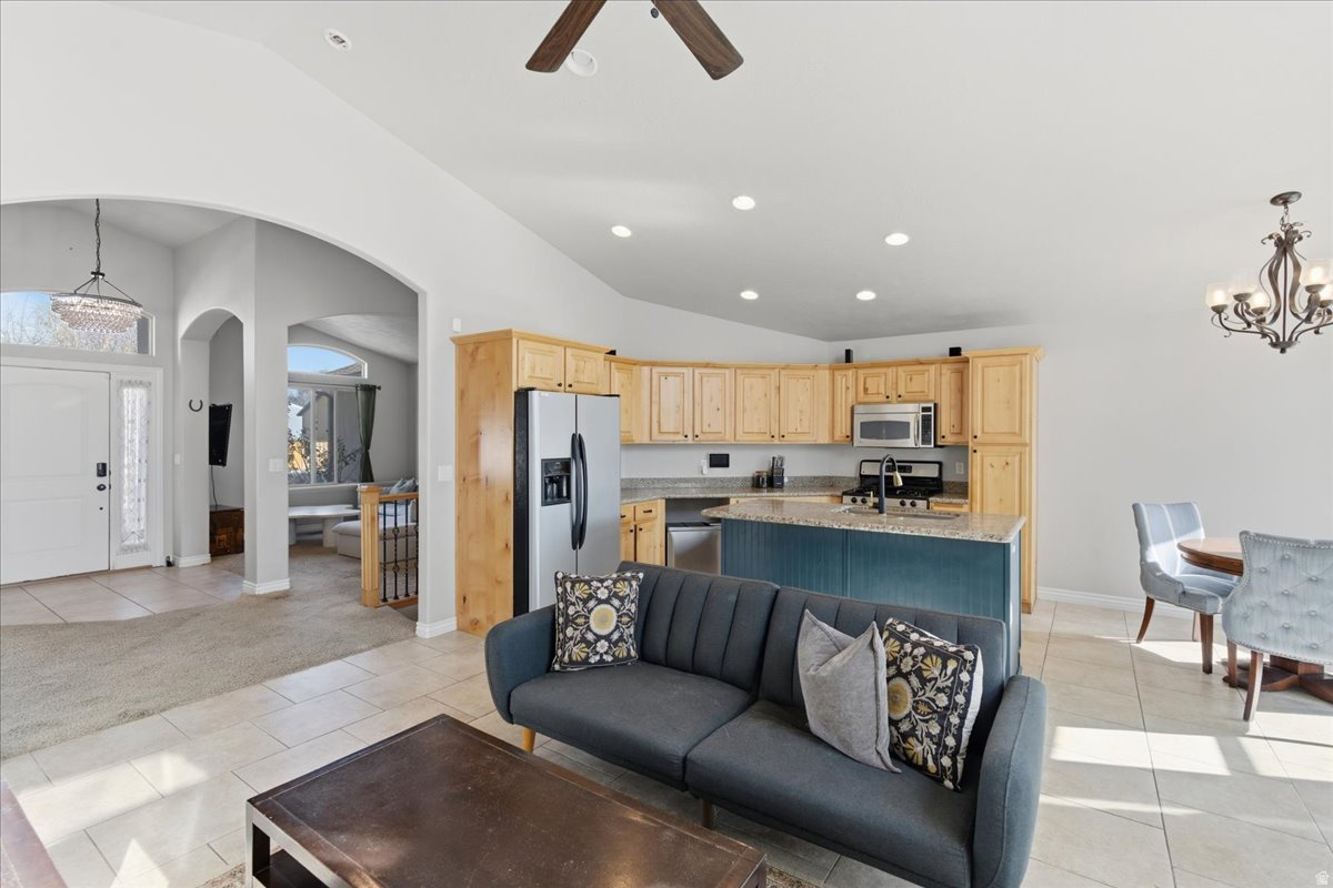 STAUFFER LANE - Residential