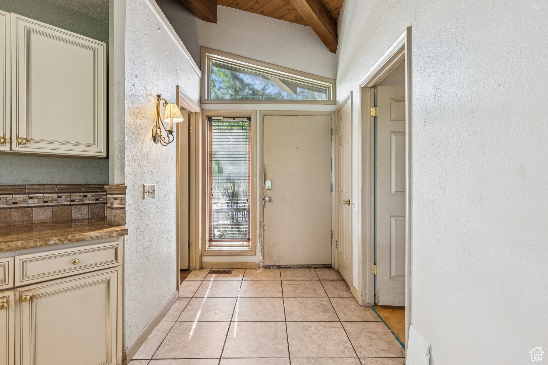 Park City, Utah 84060, United States, 1 Bedroom Bedrooms, ,3 BathroomsBathrooms,Residential,Pending,180253