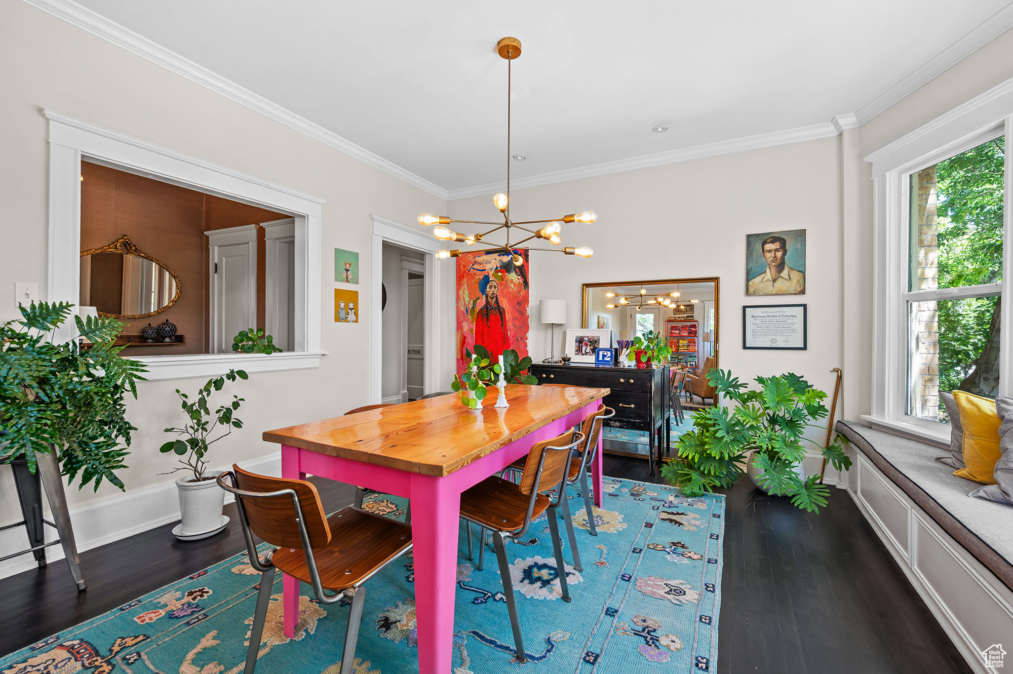 DORIUS CONDO - Residential