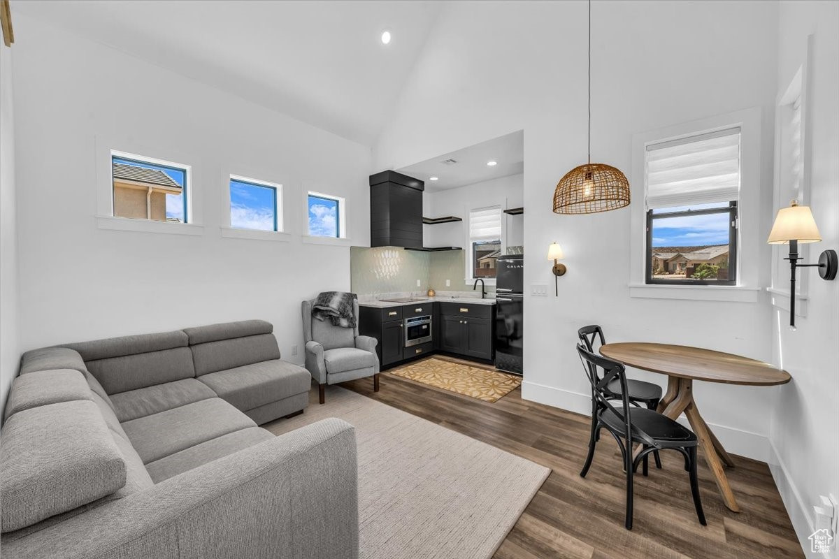 HOMESTEADS AT STUCKI FARMS PH 2 - Residential