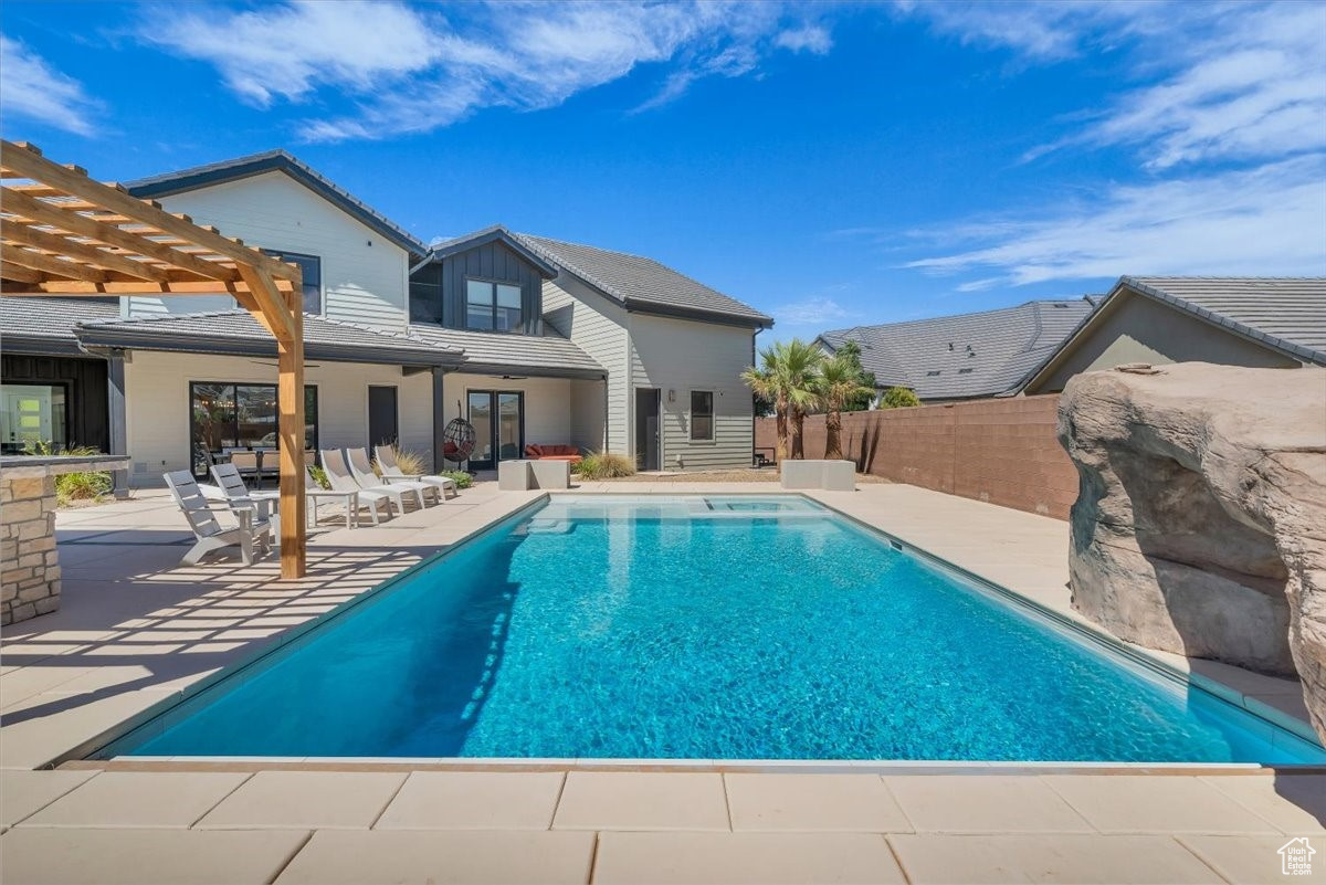 HOMESTEADS AT STUCKI FARMS PH 2 - Residential