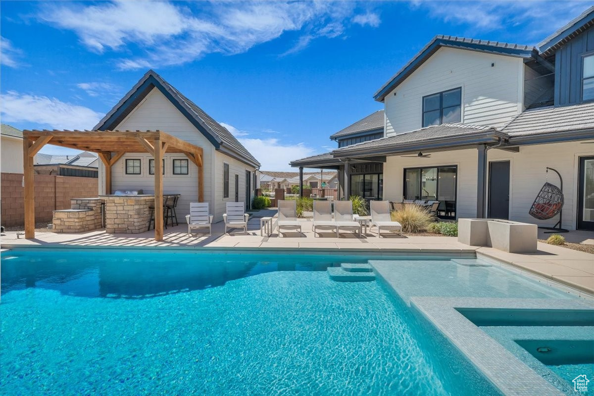 HOMESTEADS AT STUCKI FARMS PH 2 - Residential
