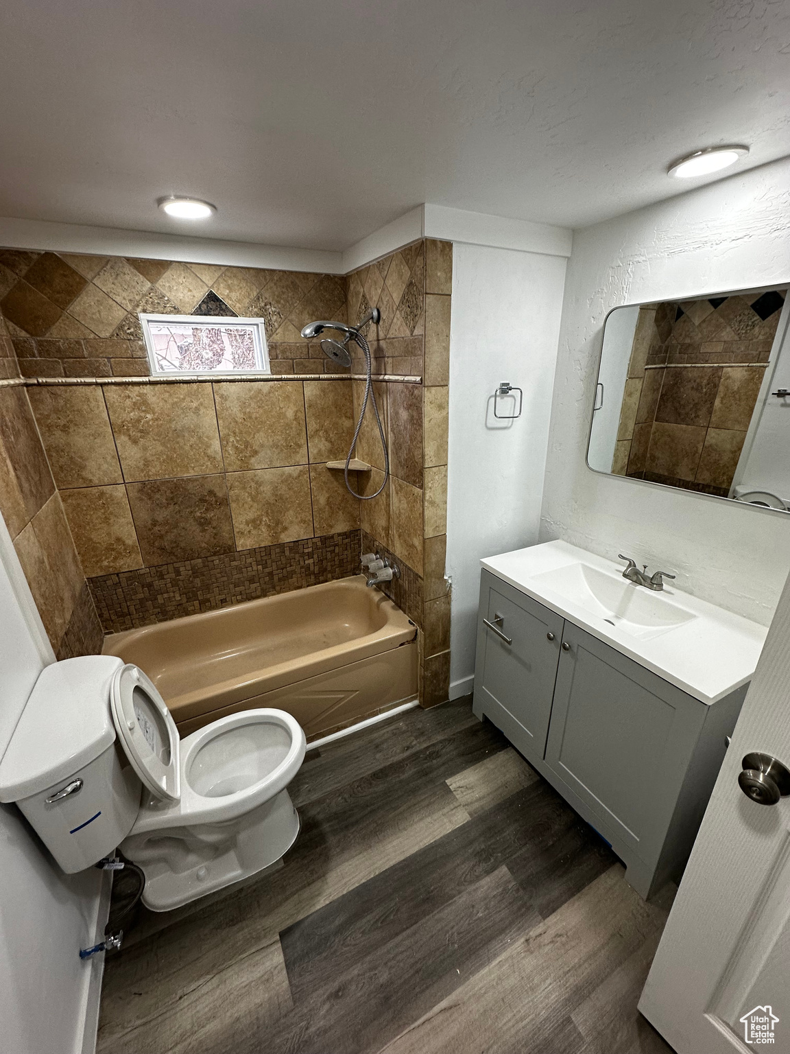 1545 N State St #11, Orem, Utah image 6