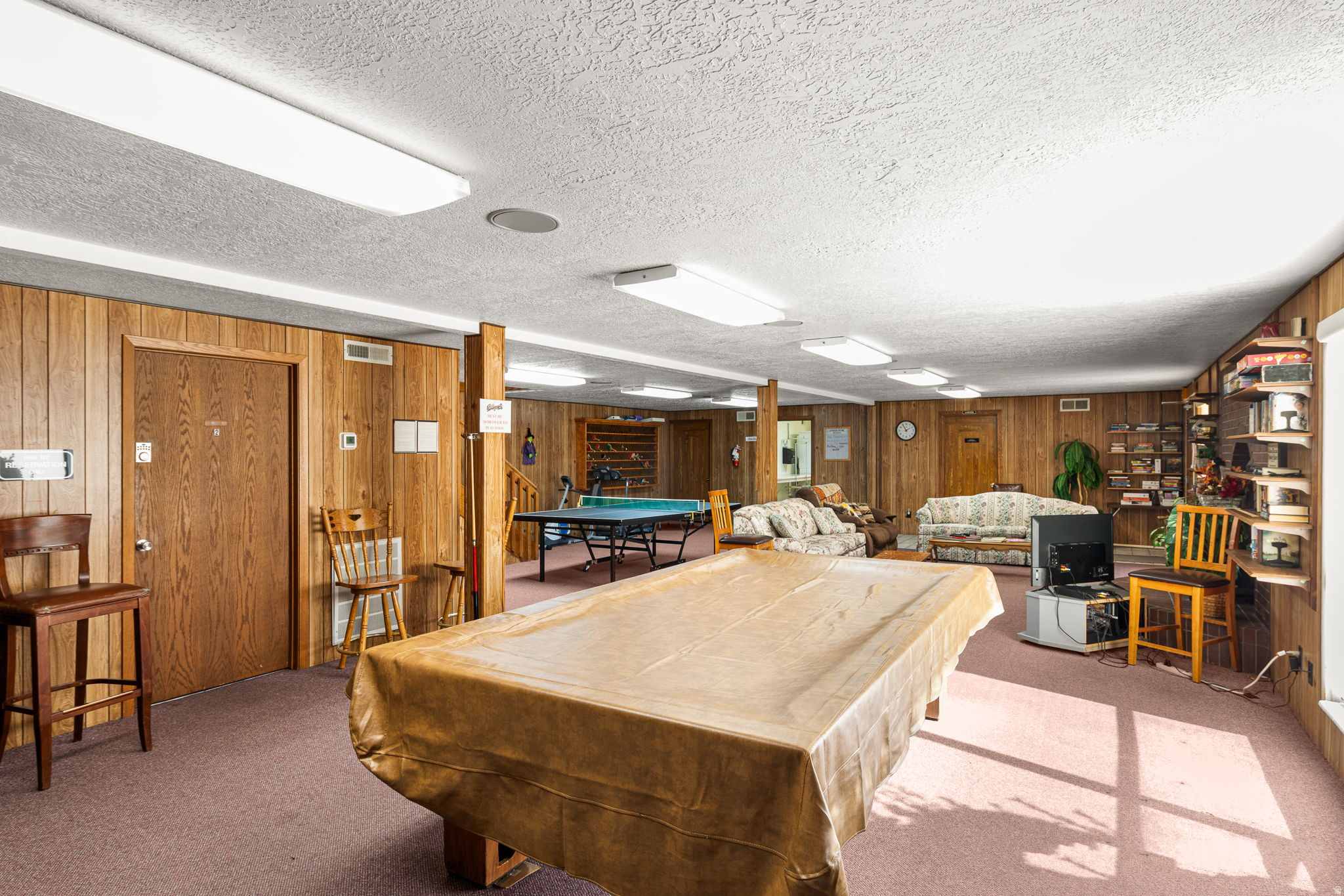 KINGS ROW EST - Residential