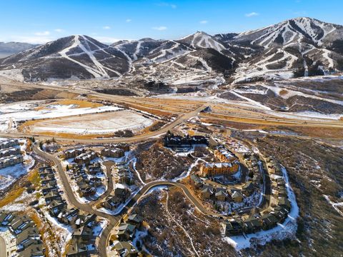 Tiny photo for 1288 DEER PARK CIR #302, Heber City, UT 84032 (MLS # 2126712)