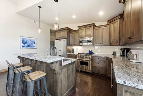 Tiny photo for 1288 DEER PARK CIR #302, Heber City, UT 84032 (MLS # 2126712)