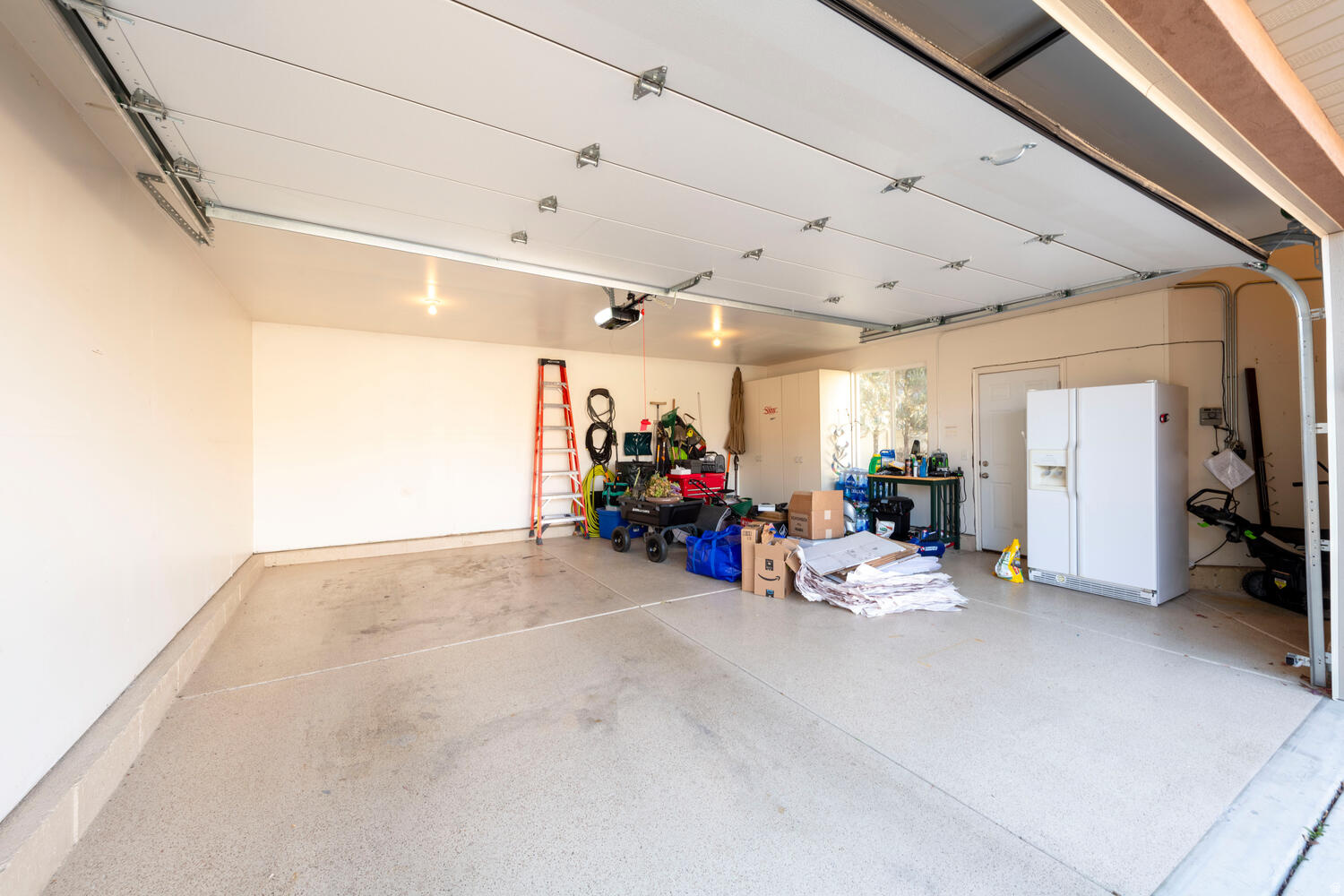 DAYBREAK - Residential